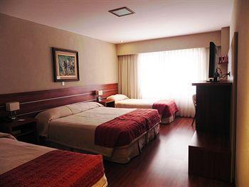Hotel Quorum Golf, Tenis & Spa Cordoba Exterior photo